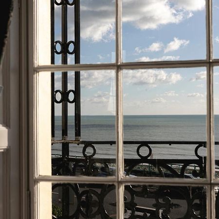 Marine Parade Sea View 2-Bedroom Apartment برايتون المظهر الخارجي الصورة